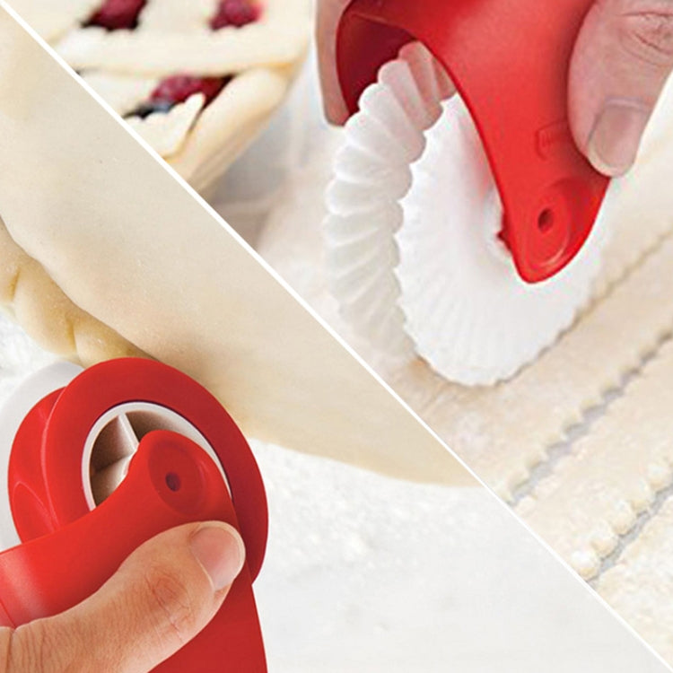 Baking Tools Pasta Cutting Wheel Hemming Wheel Manual Noodle Cutter Roller Knife Creative Kitchen Gadgets